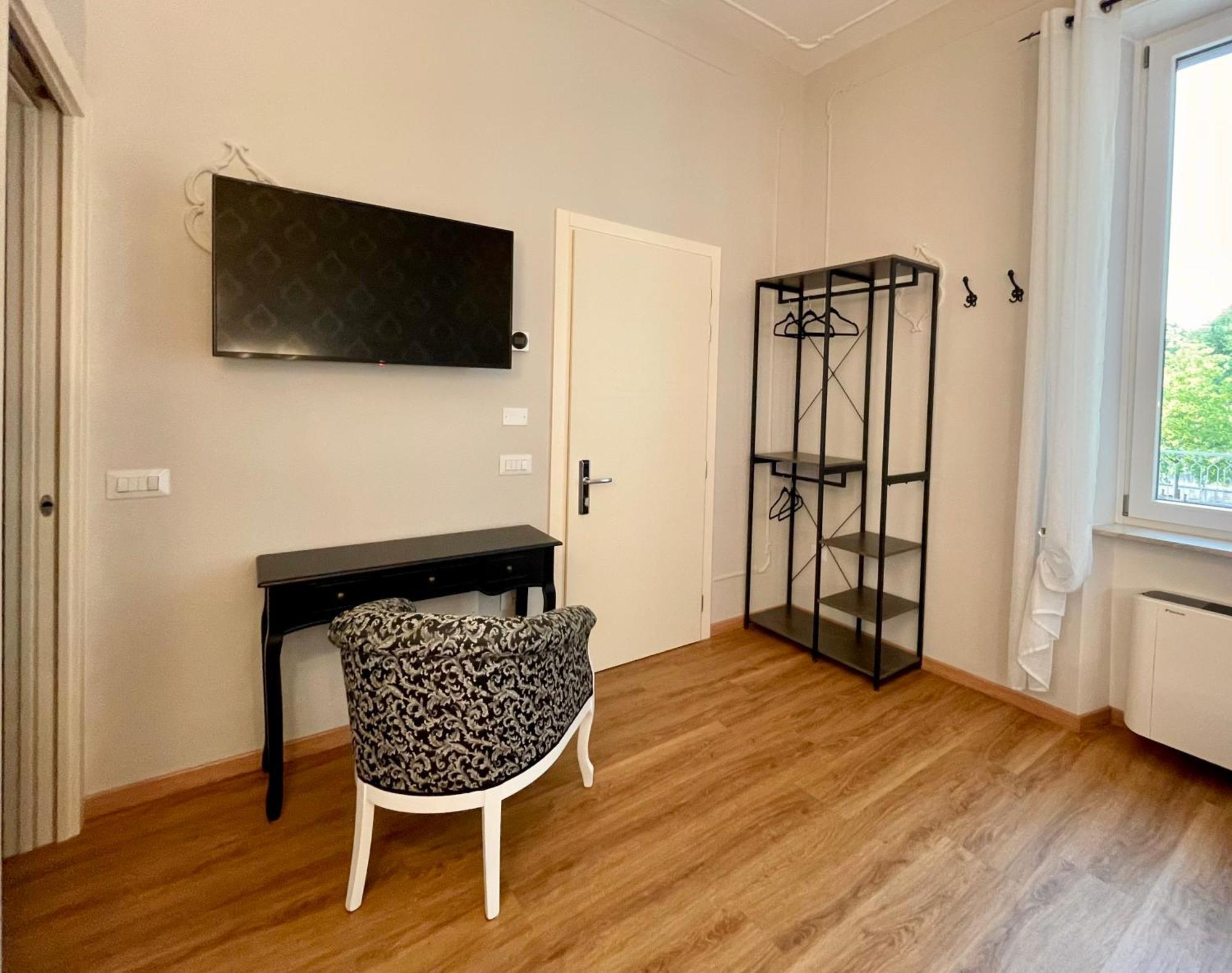 Domus 44 Guest house *